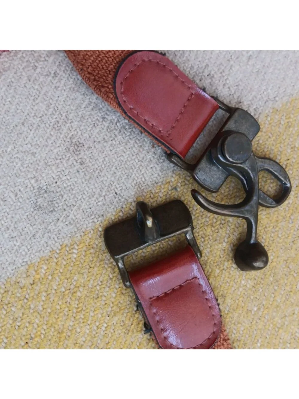 Unknown adjustable tan